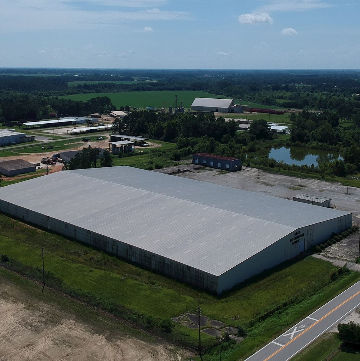 Large vs Small Business Warehousing: Understanding the Key Differences